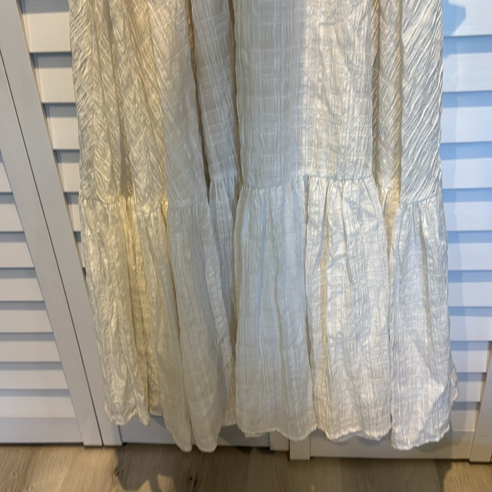 EVARAE Amber NWT Dress MSRP$530 W/a tie-front V neck with short puff sleeves. - Picture 6 of 15
